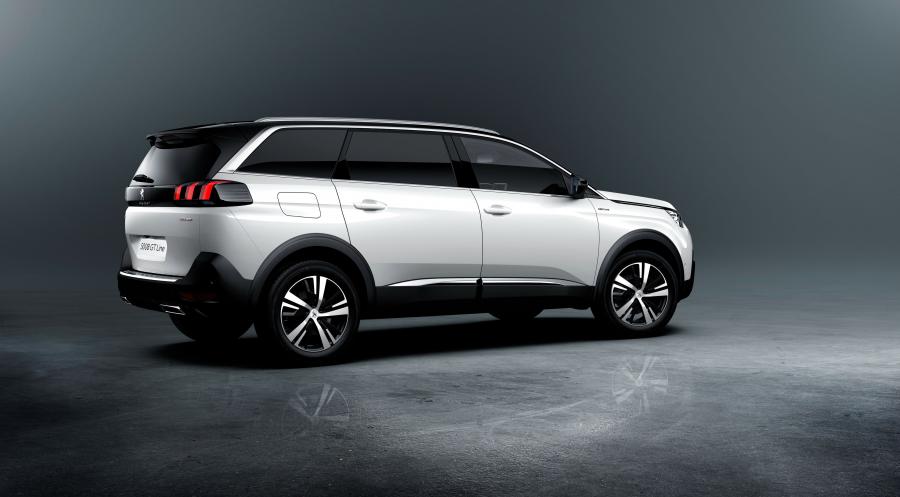  Peugeot 5008 GT Line 2016 года  (WW) (фото 7 из 35)